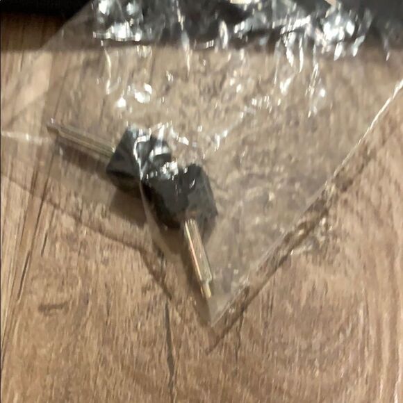 Paige bust bag and heel tips 2 - Picture 2 of 6